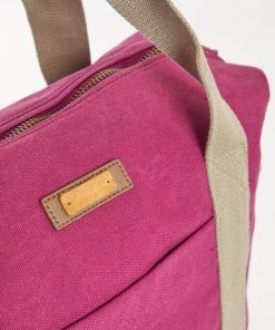 Weird Fish Pink Kingham Canvas Holdall Bag -Weird Fish Sales unnamed file 1029 scaled