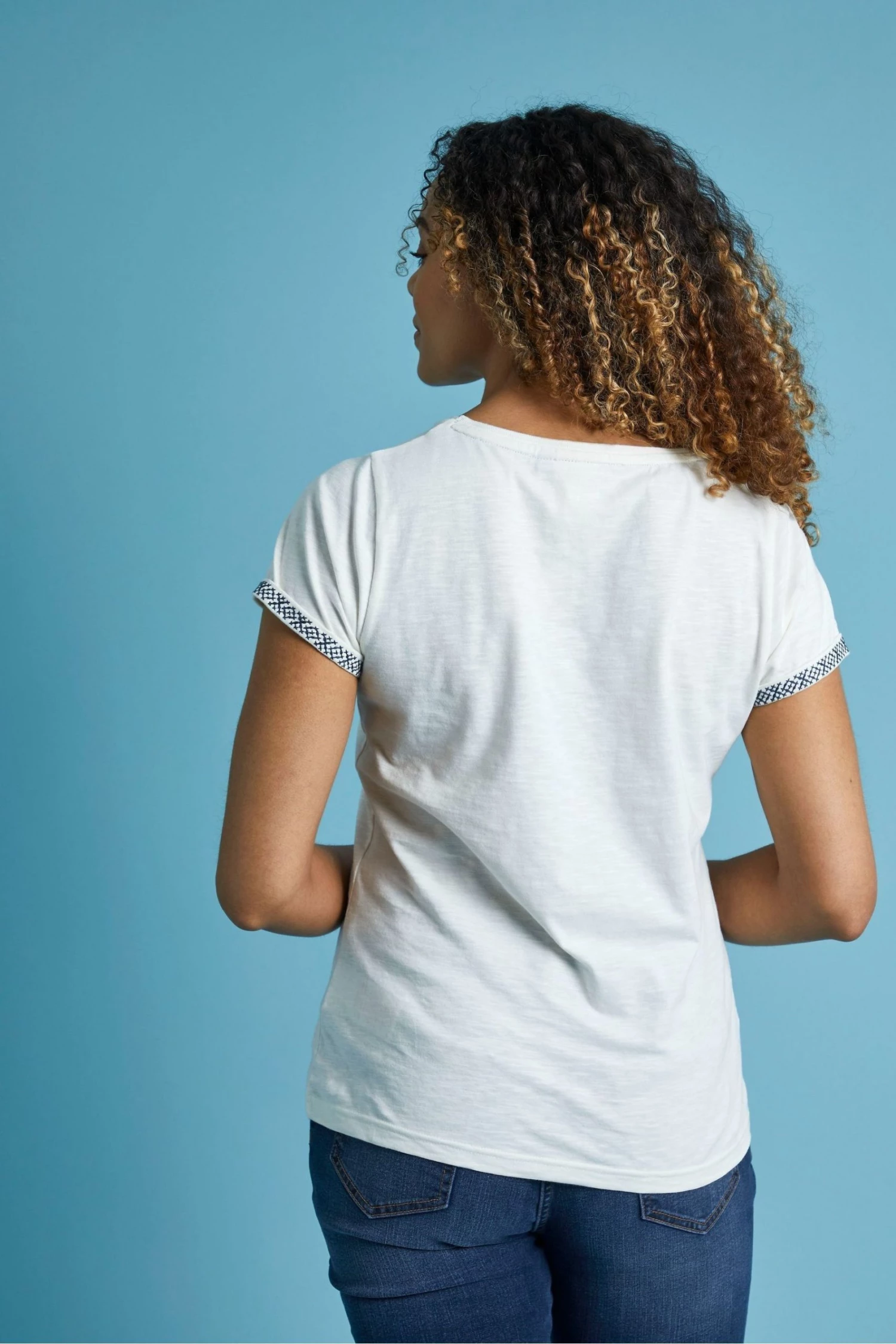 Weird Fish Cream Trinity Organic Cotton Short Sleeve T-Shirt 2 Weird Fish Cream Trinity Organic Cotton Short Sleeve T-Shirt - Image 2