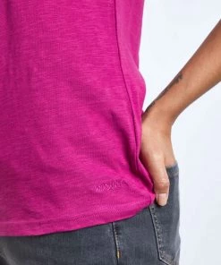 Weird Fish Pink Trinity Organic Cotton Short Sleeve T-Shirt -Weird Fish Sales unnamed file 216 scaled