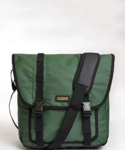 Weird Fish Green Hampton Messenger Bag 9 Weird Fish Green Hampton Messenger Bag -Weird Fish Sales unnamed file 824